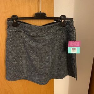 Tranquillity skirt sz S